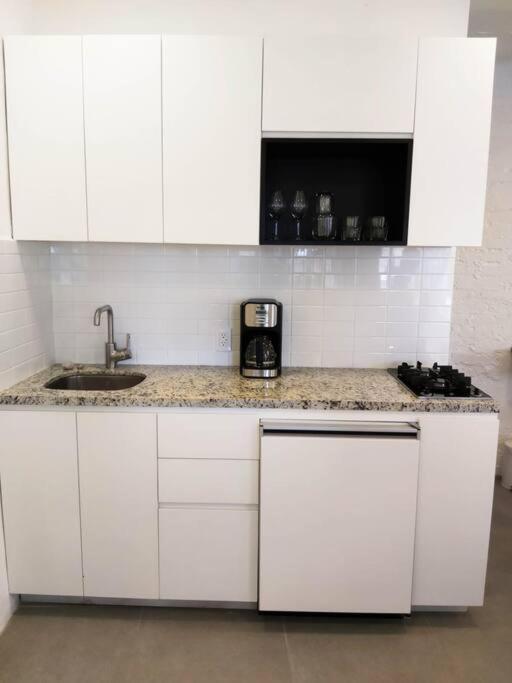 Studio Pulpito In The Charming Heart Of Downtown Pv Puerto Vallarta Exteriör bild