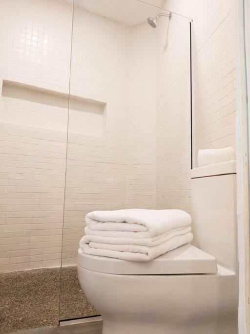 Studio Pulpito In The Charming Heart Of Downtown Pv Puerto Vallarta Exteriör bild